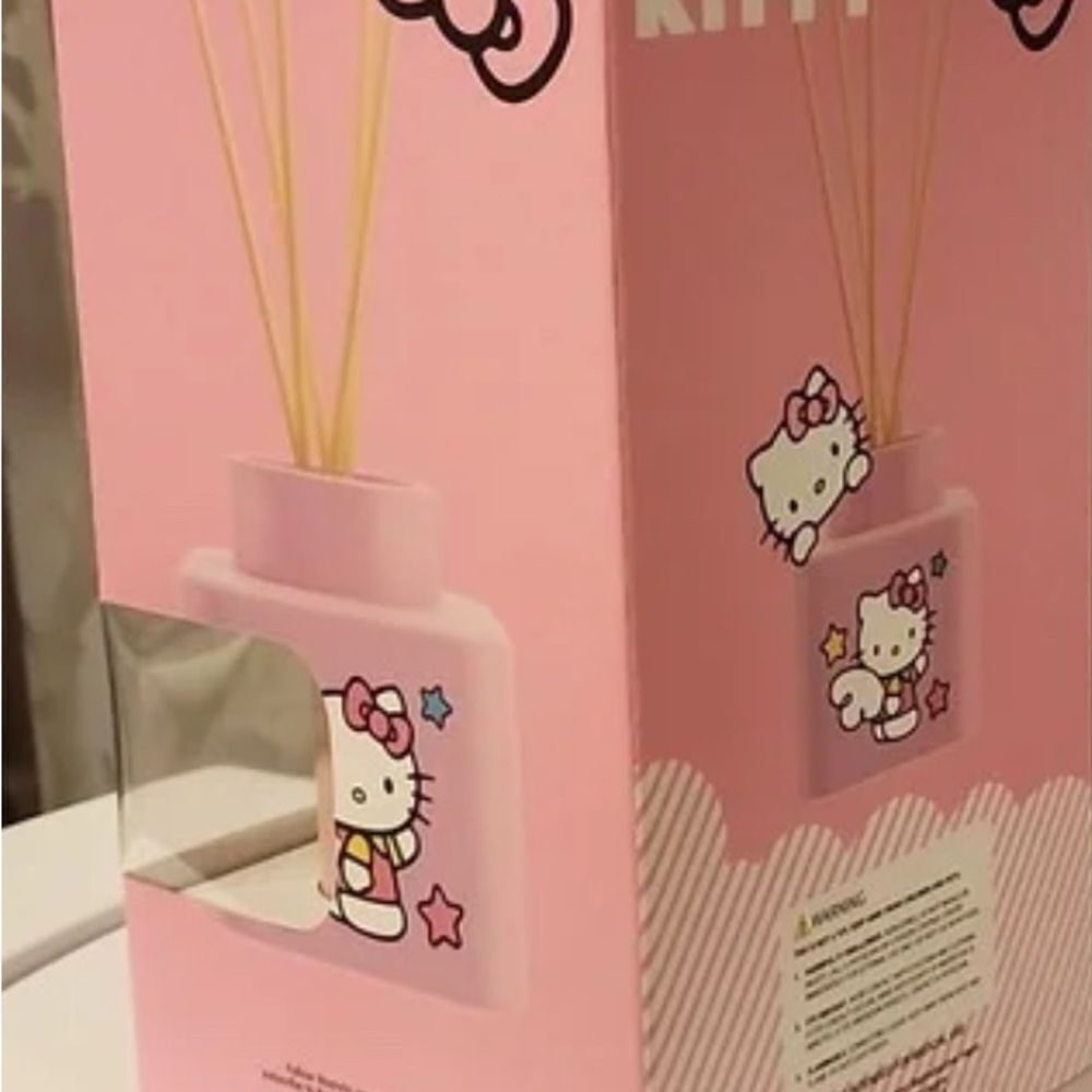 Hello Kitty Ceramic Reed Diffiser Lavender - Picture 6 of 8